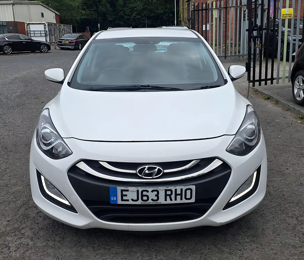 Used 2013 Hyundai i30 Blue Drive Edition White - Interior and Exterior details 2