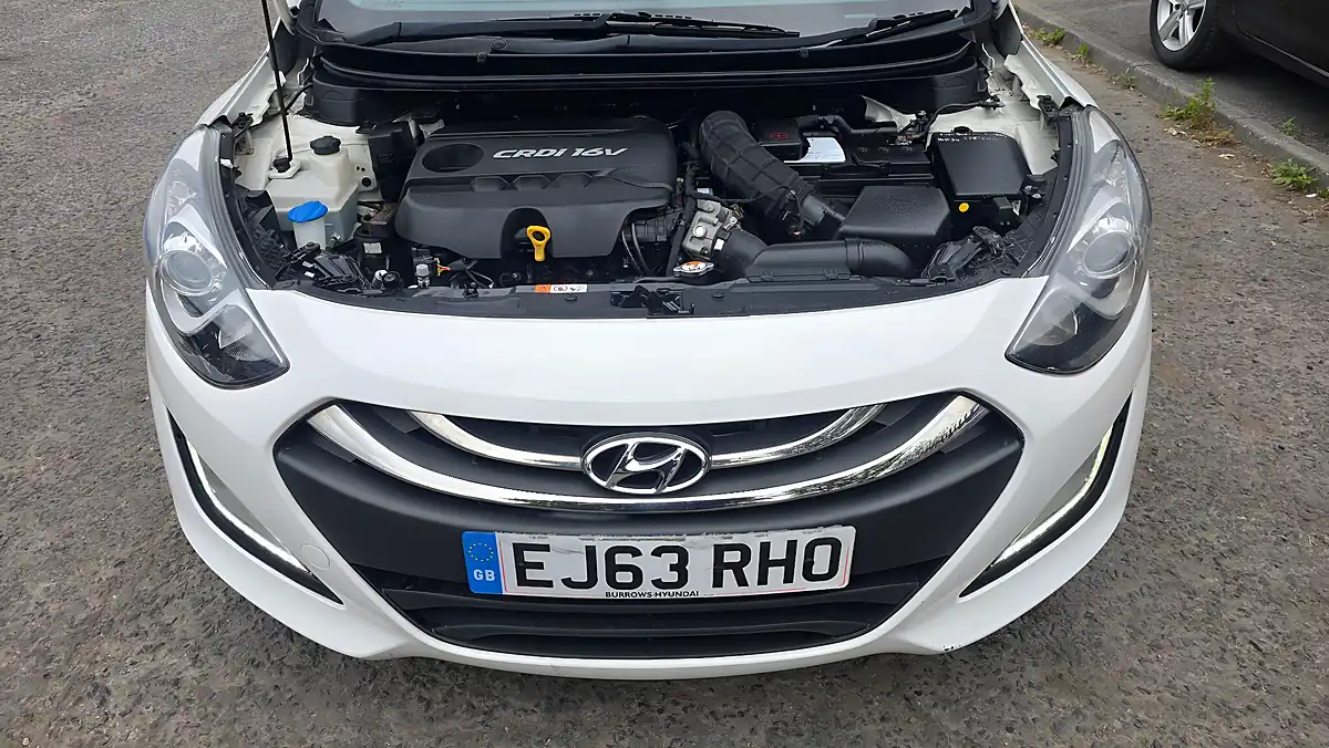 Used 2013 Hyundai i30 Blue Drive Edition White - Interior and Exterior details 20
