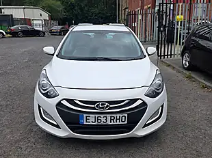 Used 2013 Hyundai i30 Blue Drive Edition White - Interior and Exterior details 3