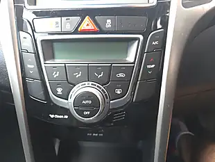 Used 2013 Hyundai I30 Style Nav Silver - Interior and Exterior details 18