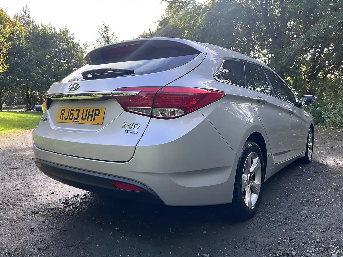 Used 2013 Hyundai I40 Blue Drive Active Silver - Interior and Exterior details 10