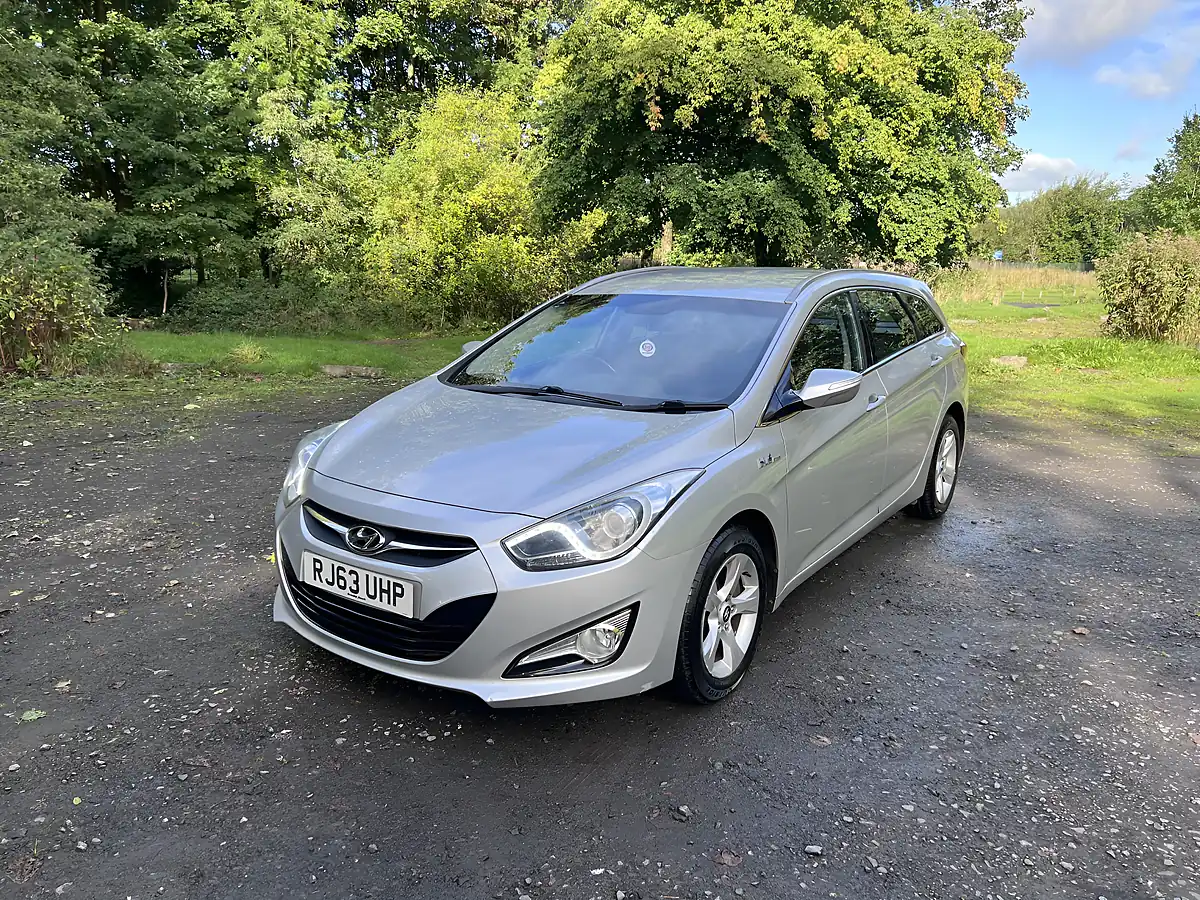 Used 2013 Hyundai I40 Blue Drive Active Silver - Interior and Exterior details 2