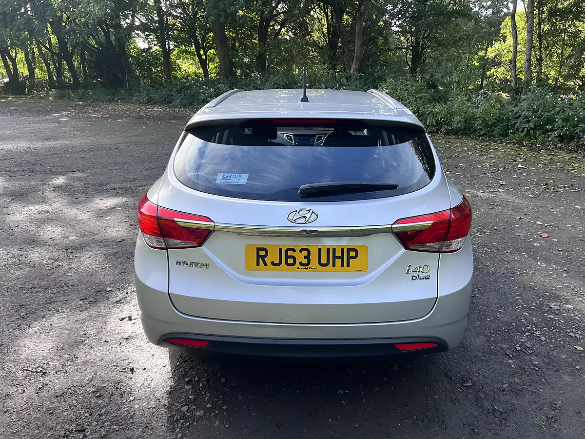 Used 2013 Hyundai I40 Blue Drive Active Silver - Interior and Exterior details 5
