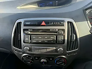 Used 2013 Hyundai ix20 - Interior and Exterior details 11
