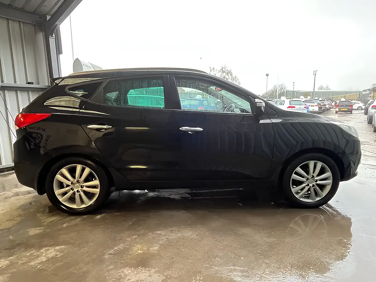 Used 2013 Hyundai Ix35 Premium Black - Interior and Exterior details 8