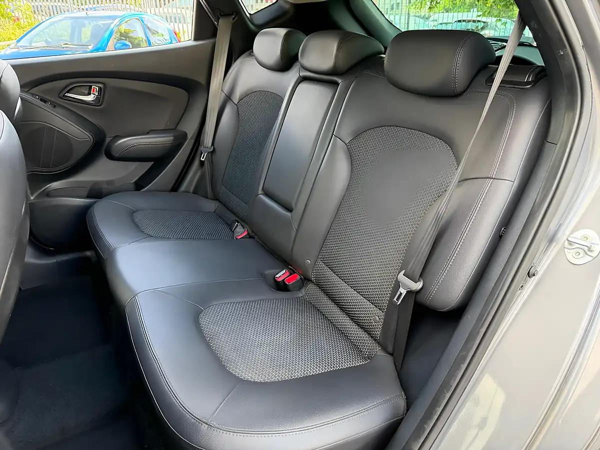 Used 2013 Hyundai ix35 Premium Grey - Interior and Exterior details 12