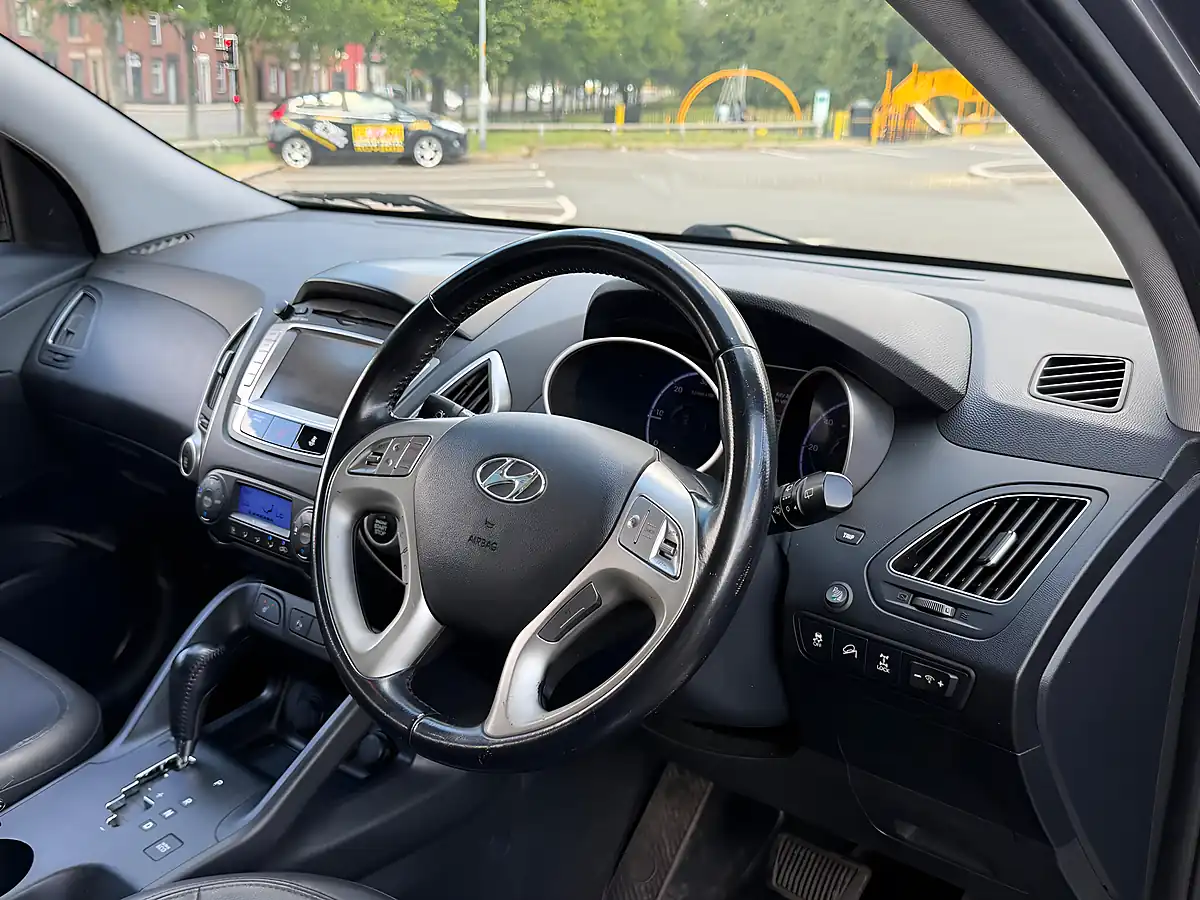 Used 2013 Hyundai ix35 Premium Grey - Interior and Exterior details 14
