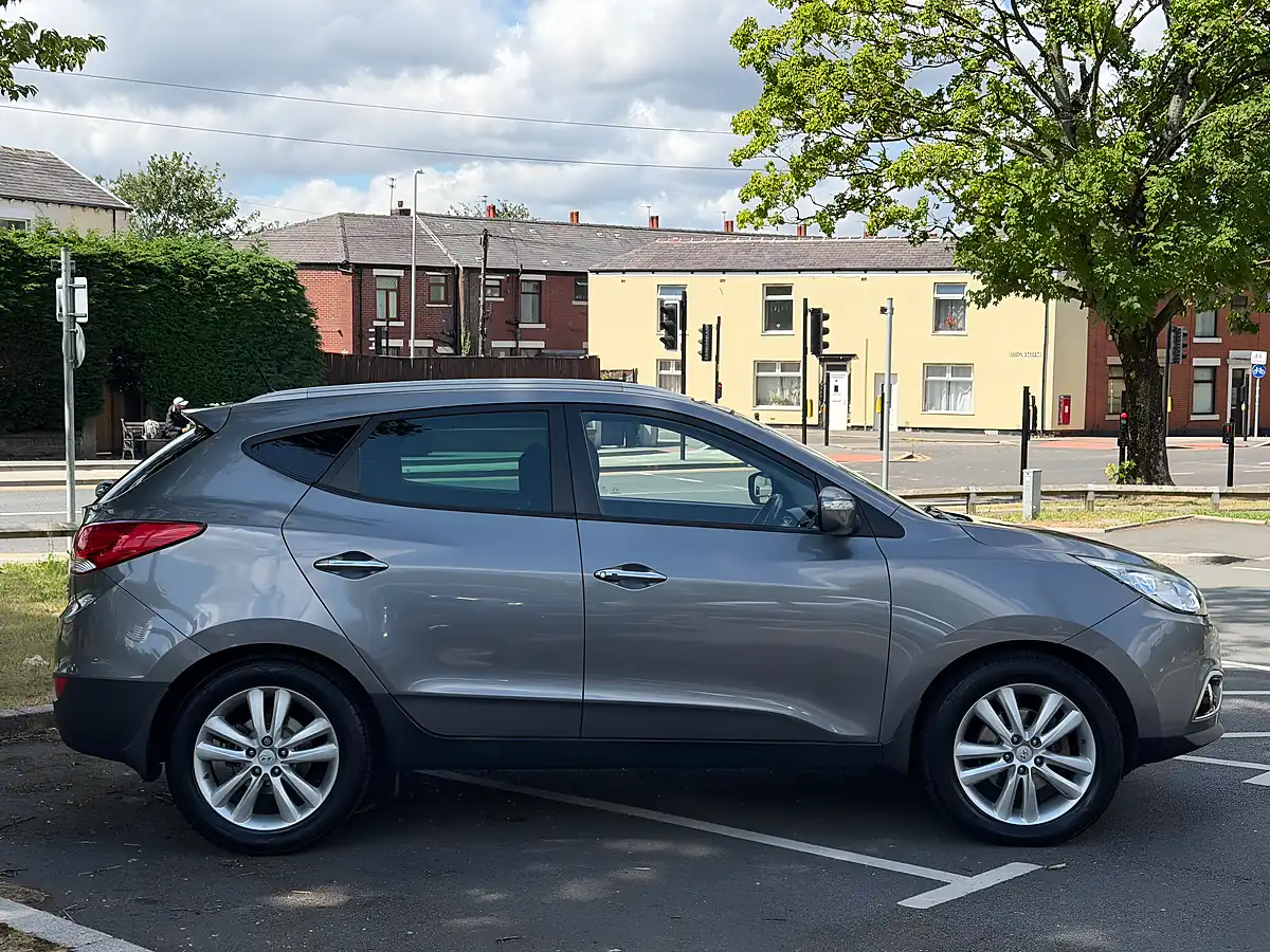 Used 2013 Hyundai ix35 Premium Grey - Interior and Exterior details 3