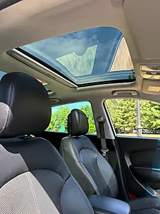 Used 2013 Hyundai IX35 Premium Panorama White - Interior and Exterior details 14