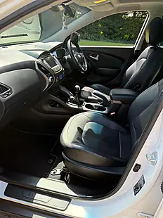 Used 2013 Hyundai IX35 Premium Panorama White - Interior and Exterior details 16