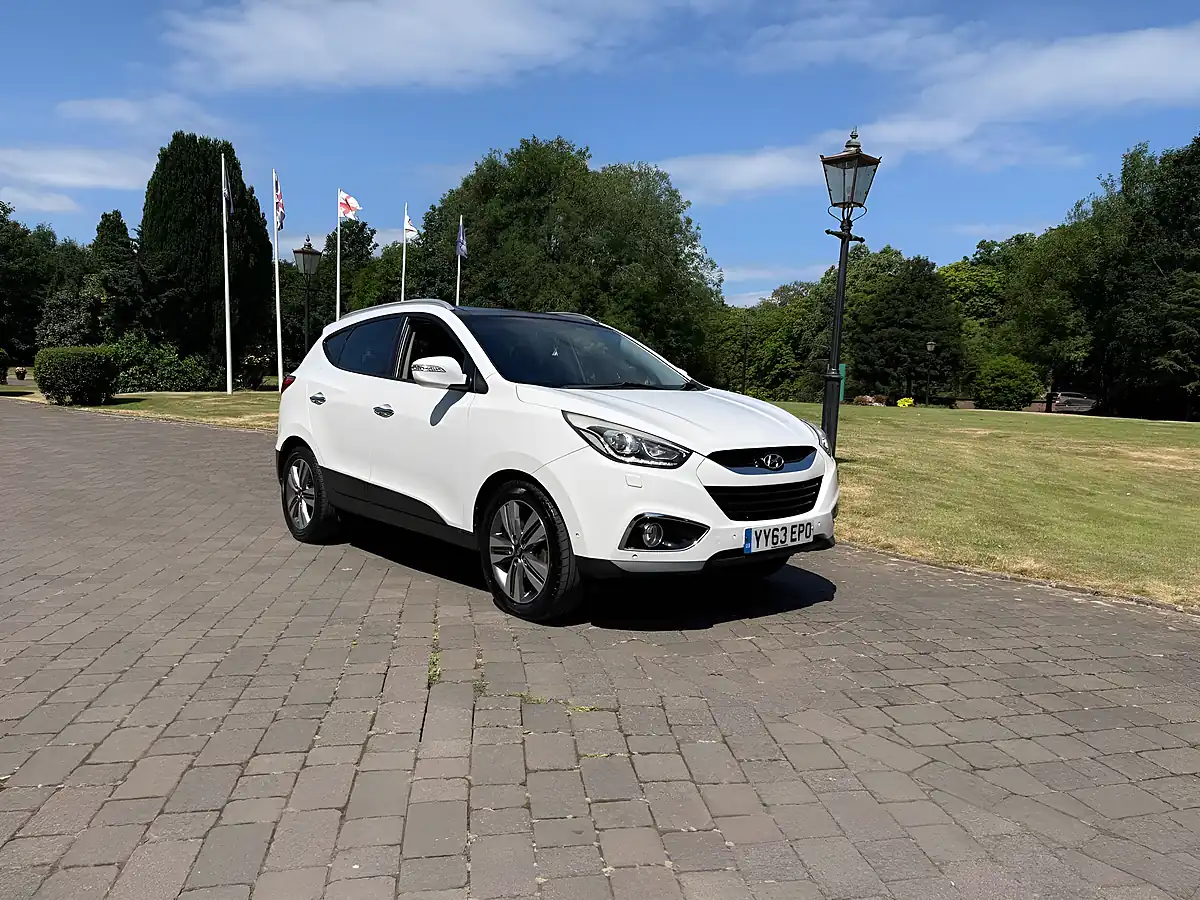 Used 2013 Hyundai IX35 Premium Panorama White - Interior and Exterior details 2