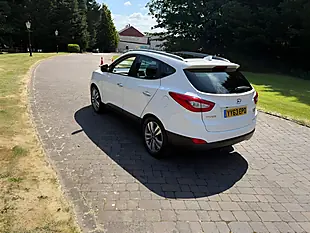 Used 2013 Hyundai IX35 Premium Panorama White - Interior and Exterior details 6