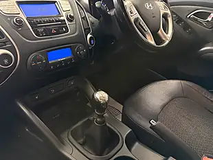 Used 2013 Hyundai IX35 Premium Silver - Interior and Exterior details 10