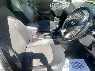 Used 2013 Hyundai ix35 Premium Silver - Interior and Exterior details 14