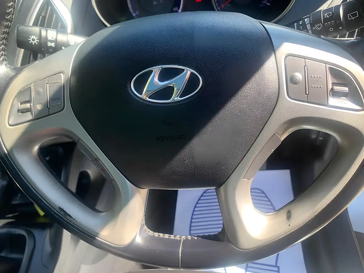 Used 2013 Hyundai ix35 Premium Silver - Interior and Exterior details 15