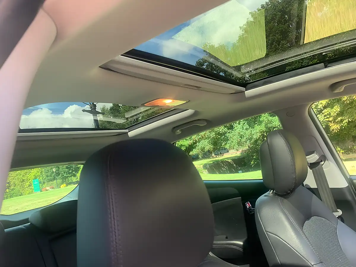 Used 2013 Hyundai ix35 Premium Silver - Interior and Exterior details 18