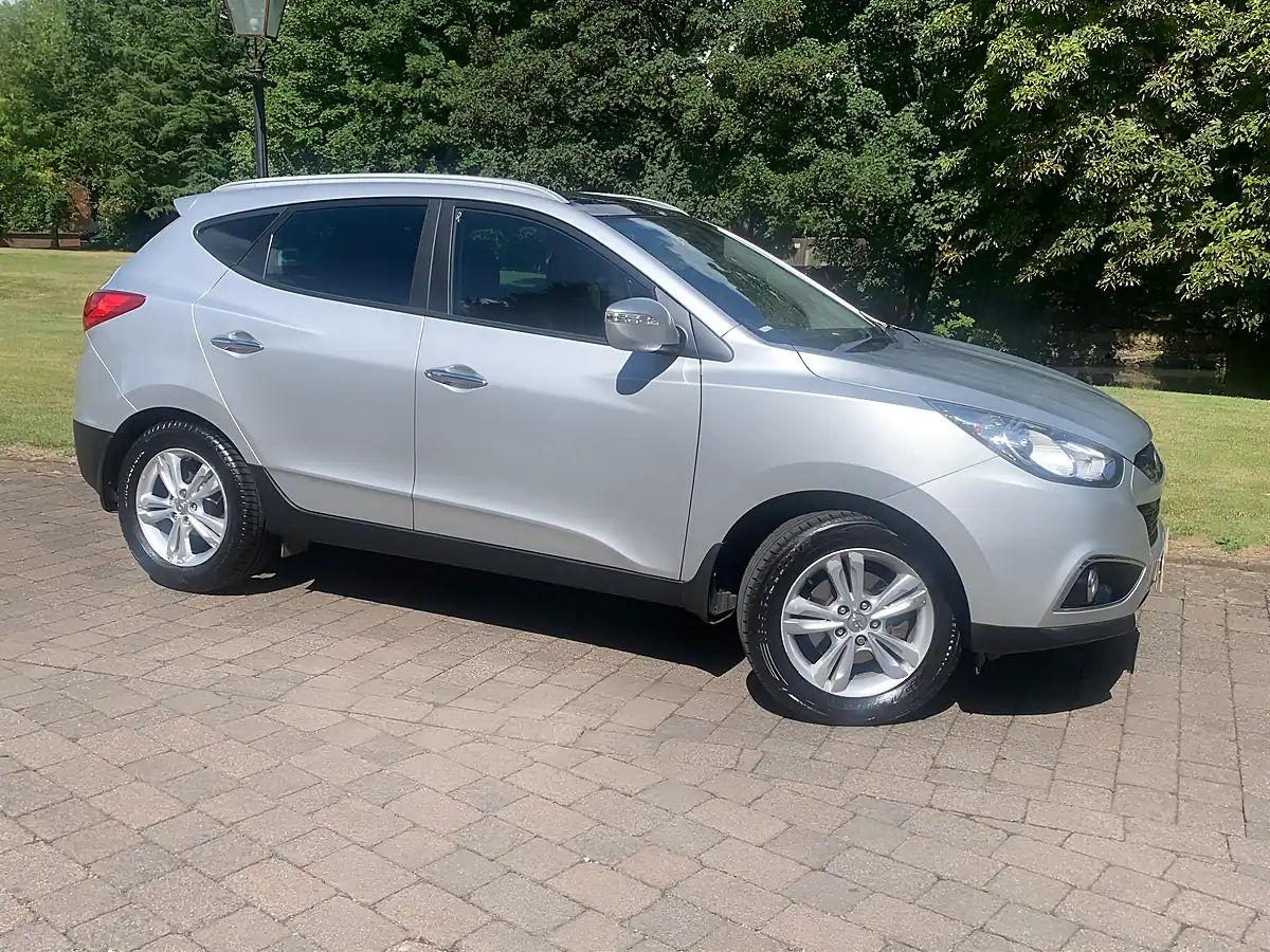 Used 2013 Hyundai ix35 Premium Silver - Interior and Exterior details 7