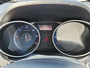 Used 2013 Hyundai IX35 Premium White - Interior and Exterior details 10