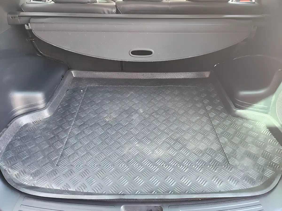 Used 2013 Hyundai IX35 Premium White - Interior and Exterior details 19