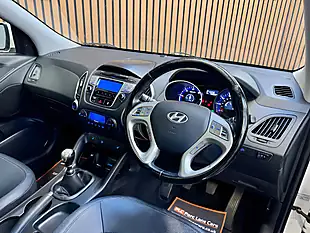 Used 2013 Hyundai ix35 Premium White - Interior and Exterior details 11