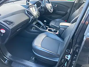 Used 2013 Hyundai ix35 Se Black - Interior and Exterior details 8