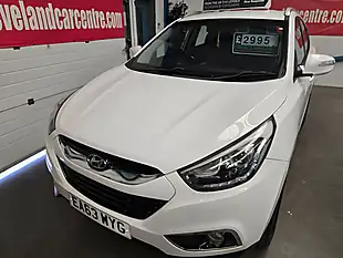 Used 2013 Hyundai ix35 Se White - Interior and Exterior details 12
