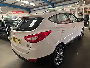 Used 2013 Hyundai ix35 Se White - Interior and Exterior details 6