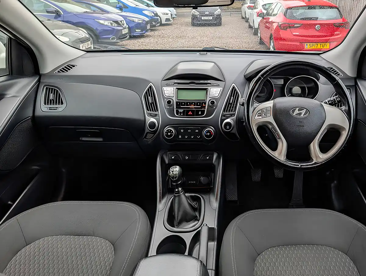 Used 2013 Hyundai ix35 Style White - Interior and Exterior details 17