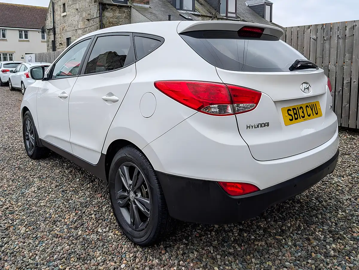 Used 2013 Hyundai ix35 Style White - Interior and Exterior details 4