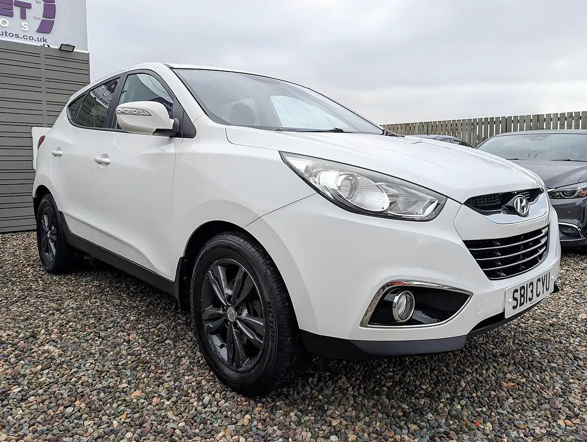 Used 2013 Hyundai ix35 Style White - Interior and Exterior details 6