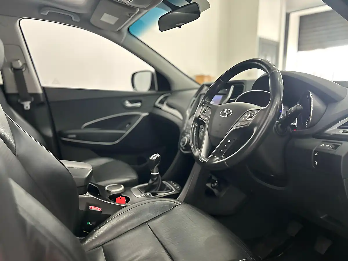 Used 2013 Hyundai Santa Fe Premium Se Bronze - Interior and Exterior details 12