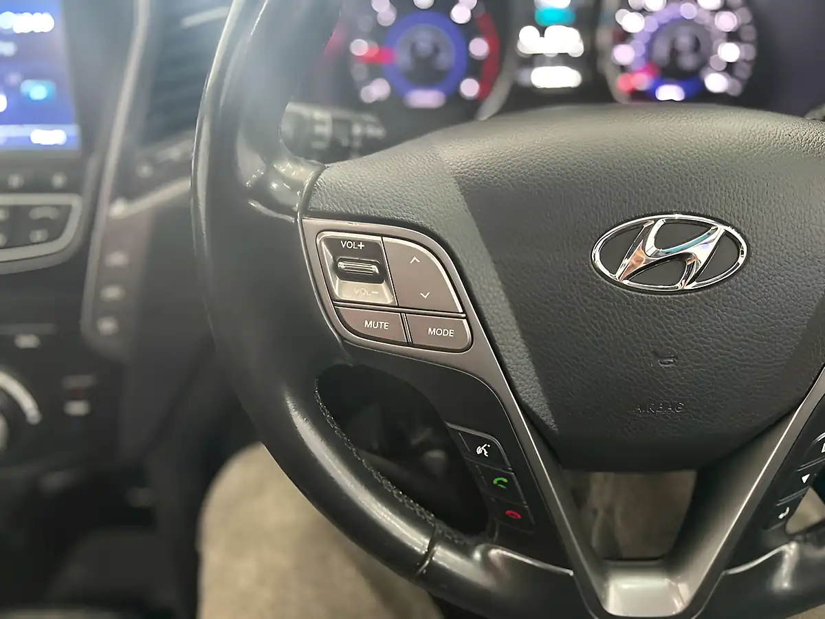 Used 2013 Hyundai Santa Fe Premium Se Bronze - Interior and Exterior details 14