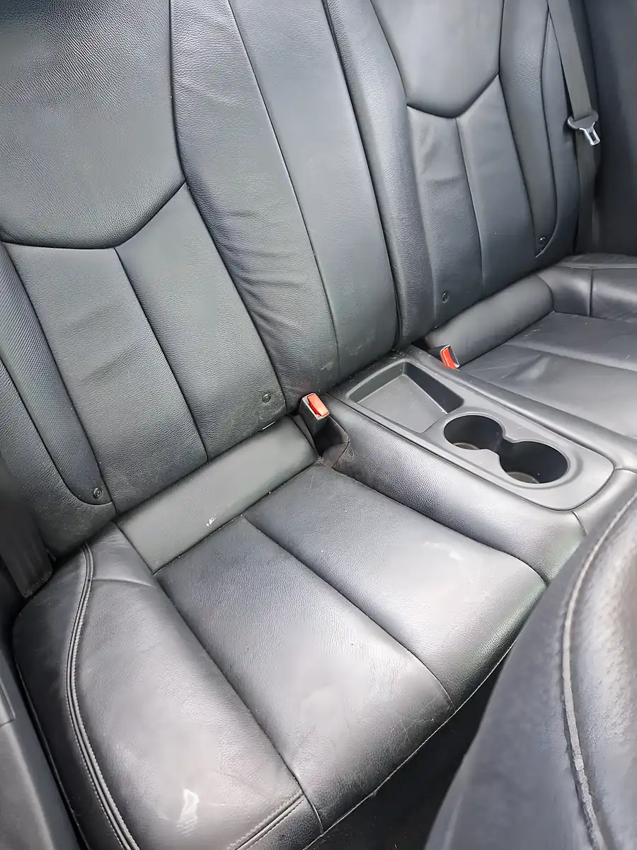 Used 2013 Hyundai Veloster Sport Green - Interior and Exterior details 16