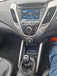 Used 2013 Hyundai Veloster Sport Green - Interior and Exterior details 17