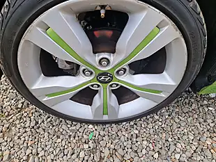 Used 2013 Hyundai Veloster Sport Green - Interior and Exterior details 20