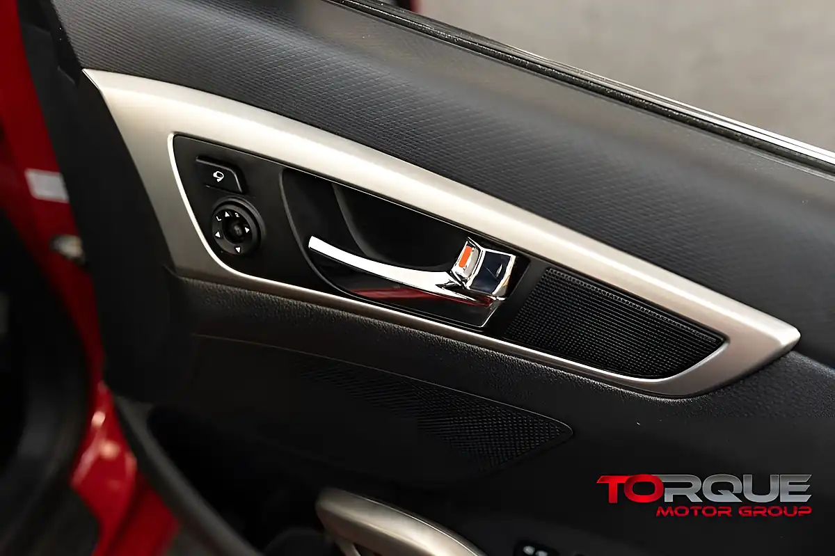 Used 2013 Hyundai Veloster Sport Red - Interior and Exterior details 18