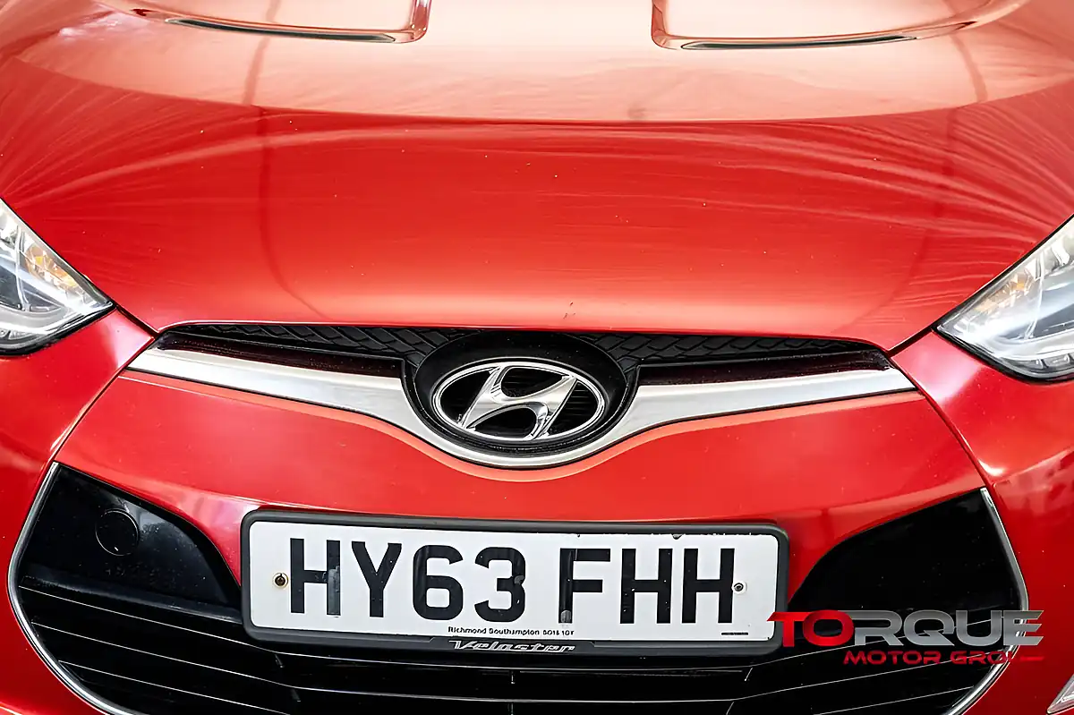 Used 2013 Hyundai Veloster Sport Red - Interior and Exterior details 3