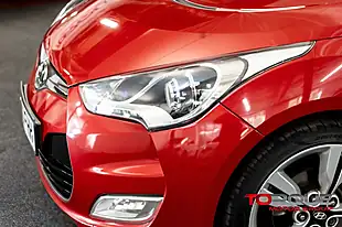 Used 2013 Hyundai Veloster Sport Red - Interior and Exterior details 9