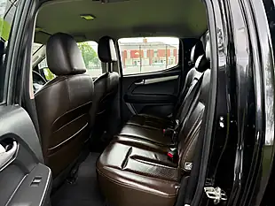 Used 2013 Isuzu D-Max Utah Vision Black - Interior and Exterior details 17