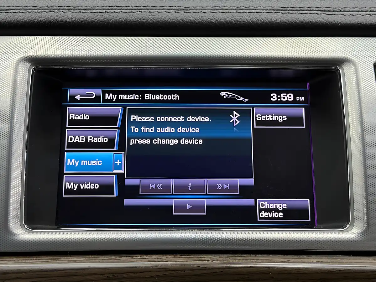 Used 2013 Jaguar Xf Luxury Black - Interior and Exterior details 18