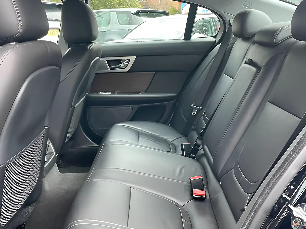 Used 2013 Jaguar Xf Luxury Black - Interior and Exterior details 14