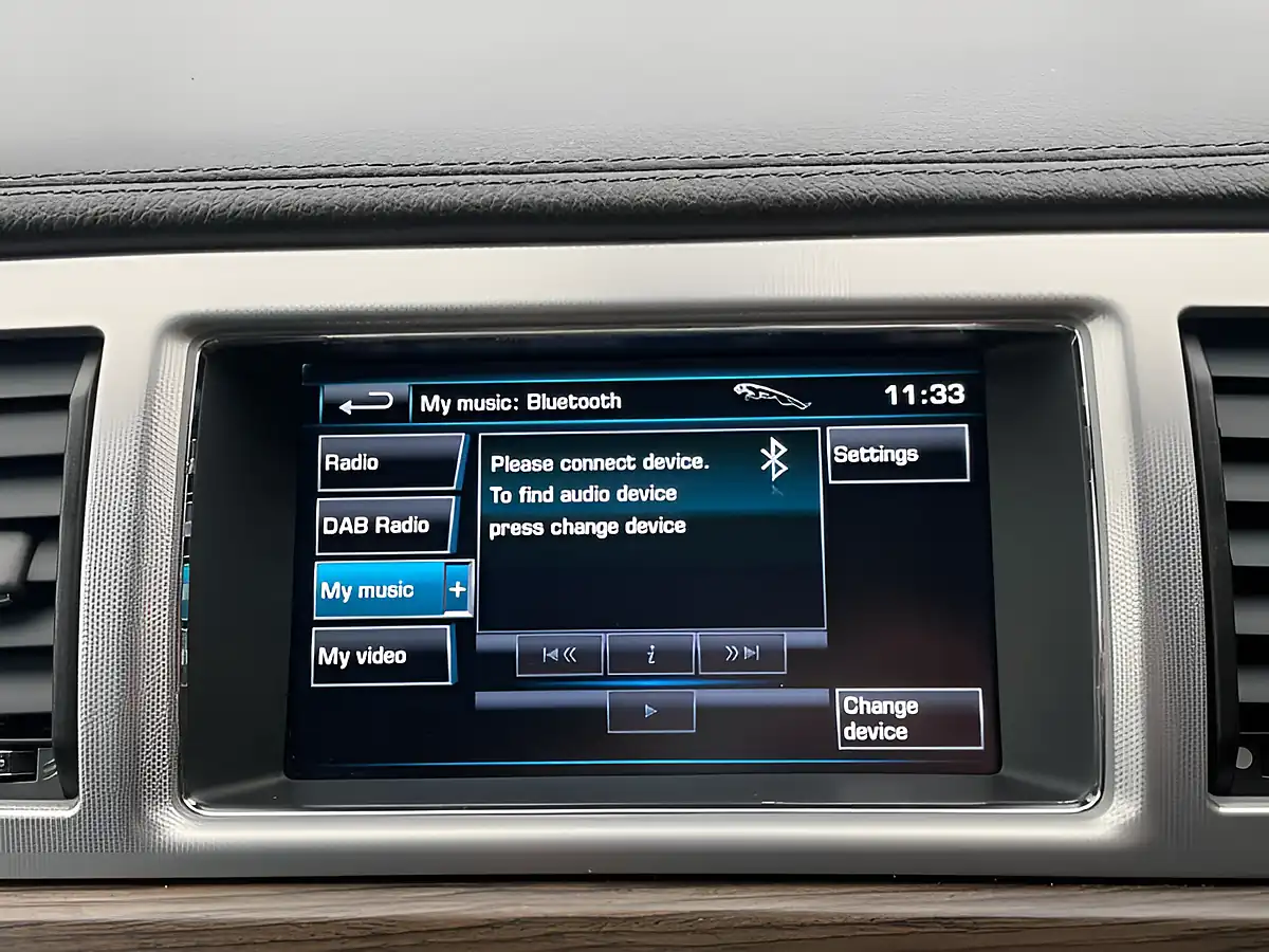 Used 2013 Jaguar Xf Luxury Black - Interior and Exterior details 16