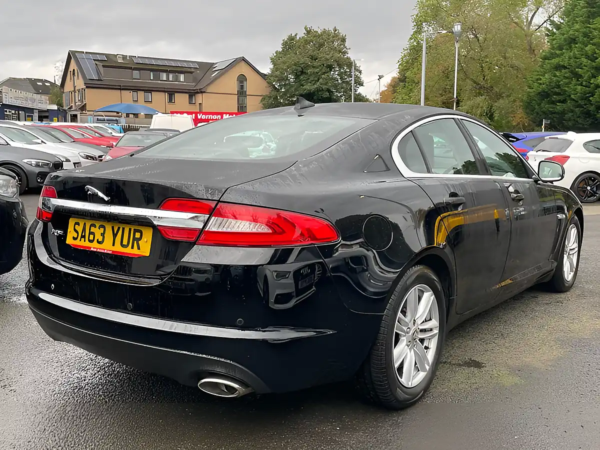 Used 2013 Jaguar Xf Luxury Black - Interior and Exterior details 9