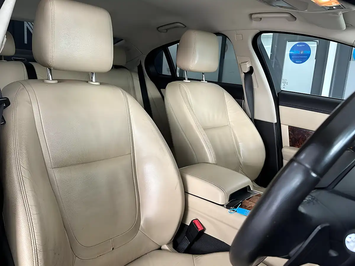 Used 2013 Jaguar Xf Luxury Blue - Interior and Exterior details 13