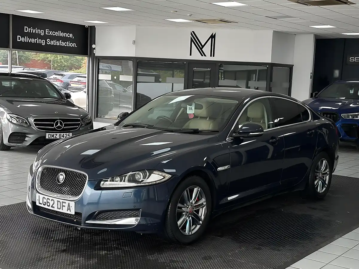 Used 2013 Jaguar Xf Luxury Blue - Interior and Exterior details 6