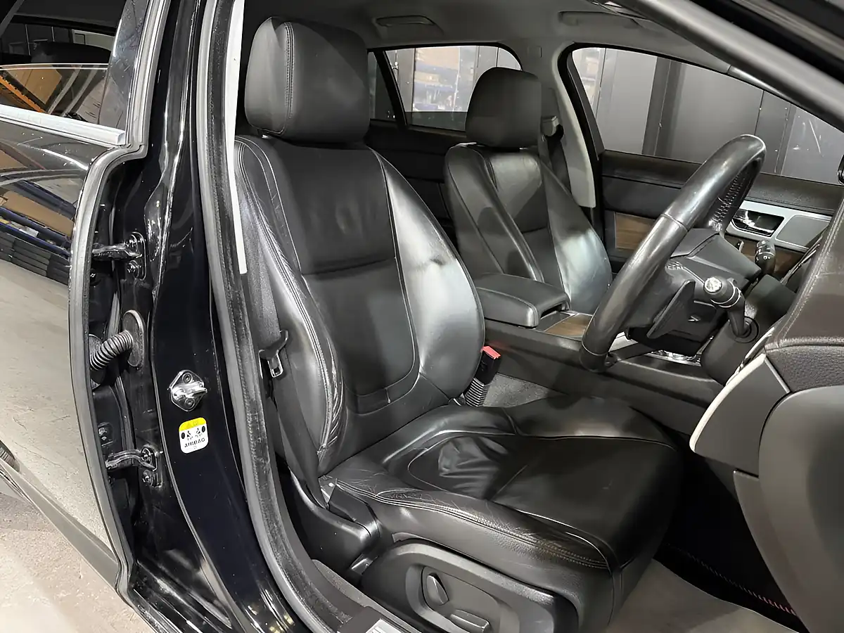Used 2013 Jaguar Xf Luxury Sportbrake Black - Interior and Exterior details 19