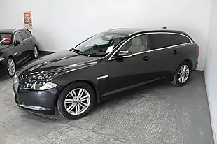 Used 2013 Jaguar Xf Luxury Sportbrake Grey - Interior and Exterior details 4
