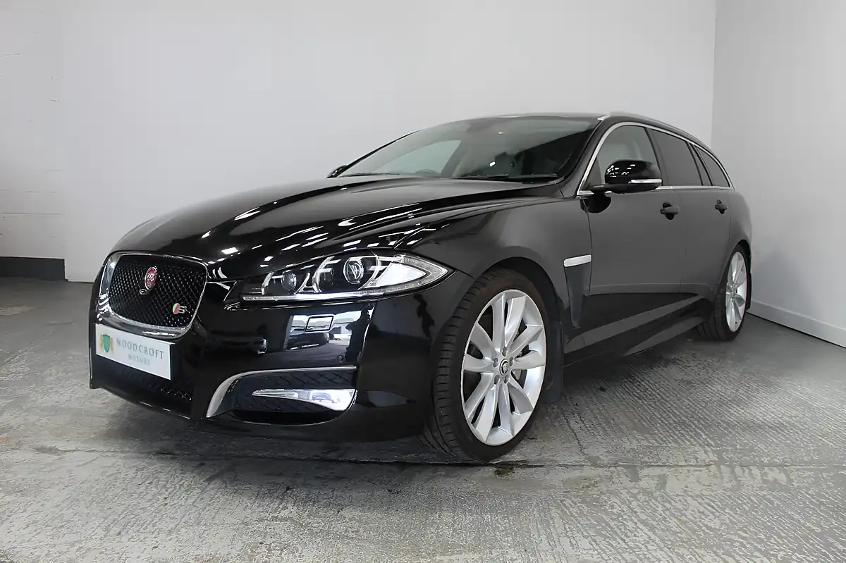 Used 2013 Jaguar Xf Portfolio Sportbrake Black - Interior and Exterior details 2