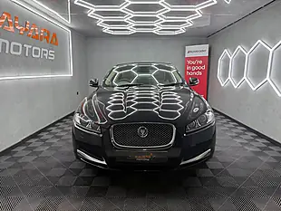 Used 2013 Jaguar Xf Premium Luxury Black - Interior and Exterior details 3