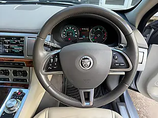 Used 2013 Jaguar Xf Premium Luxury Silver - Interior and Exterior details 15